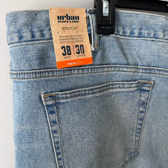 Men's Urban Pipeline™ Slim Bootcut MaxFlex Jeans - Light Wash 38x30 - Picture 11 of 12